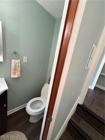 54 E 213th Street, Euclid, OH 44123