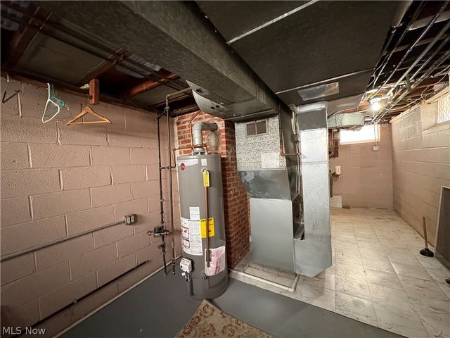 54 E 213th Street, Euclid, OH 44123