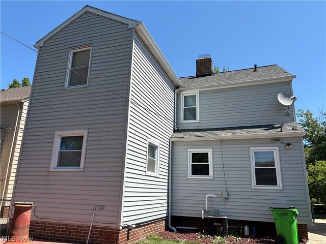 54 E 213th Street, Euclid, OH 44123