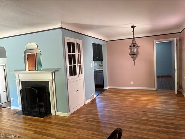 54 E 213th Street, Euclid, OH 44123