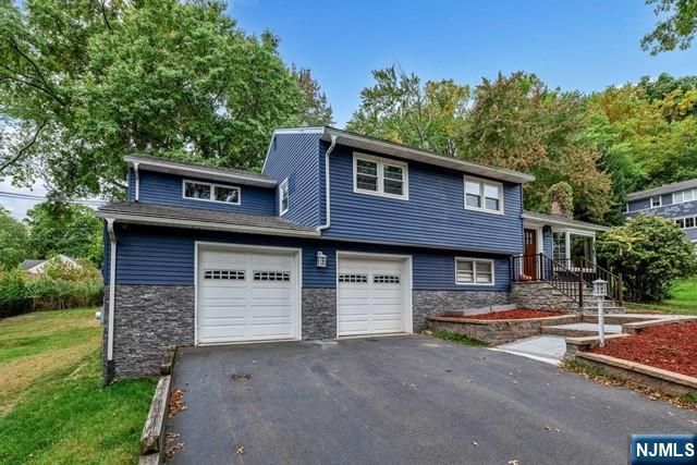 717 Orange Court, River Vale, NJ 07675