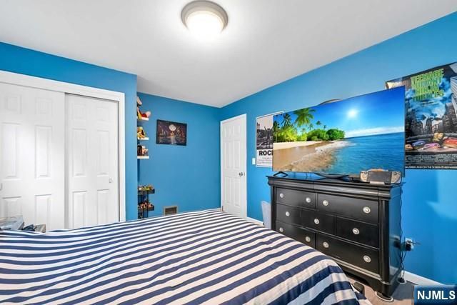 717 Orange Court, River Vale, NJ 07675