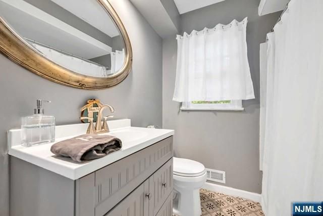 717 Orange Court, River Vale, NJ 07675