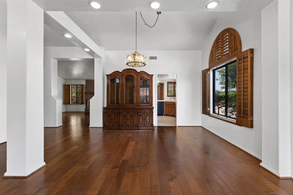 1693 W Country Club, Escondido, CA 92026 — photo 4