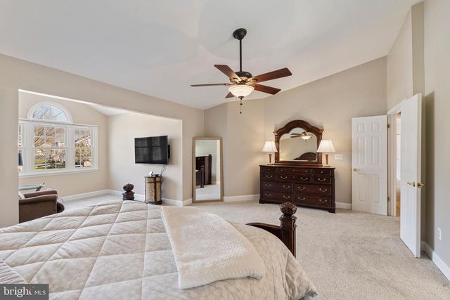 11 HEMLOCK CT, Cockeysville, MD 21030