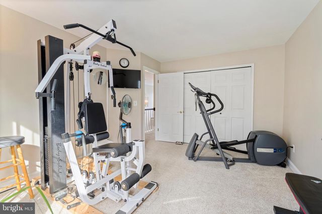 11 HEMLOCK CT, Cockeysville, MD 21030