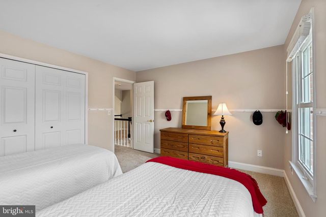 11 HEMLOCK CT, Cockeysville, MD 21030