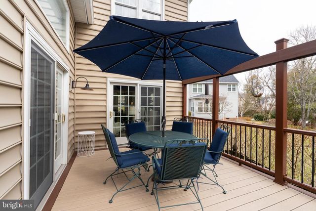 11 HEMLOCK CT, Cockeysville, MD 21030