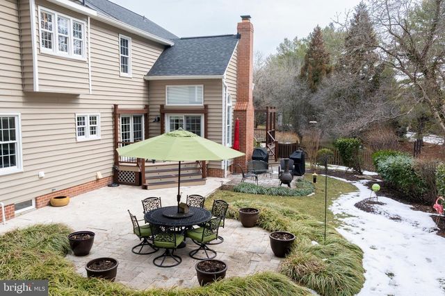 11 HEMLOCK CT, Cockeysville, MD 21030