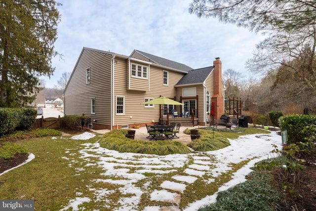 11 HEMLOCK CT, Cockeysville, MD 21030