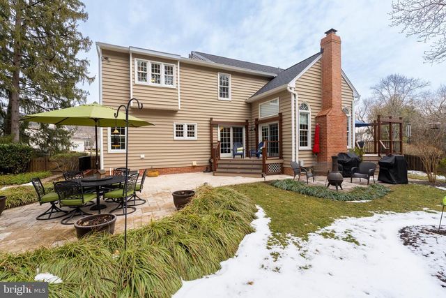 11 HEMLOCK CT, Cockeysville, MD 21030