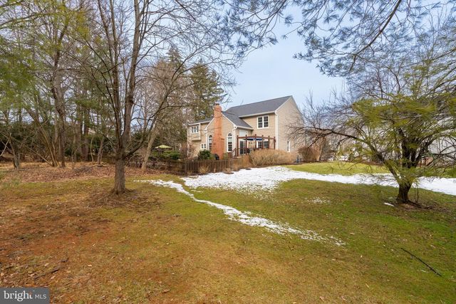 11 HEMLOCK CT, Cockeysville, MD 21030