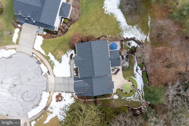 11 HEMLOCK CT, Cockeysville, MD 21030