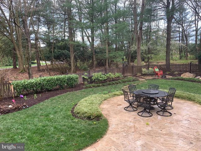 11 HEMLOCK CT, Cockeysville, MD 21030