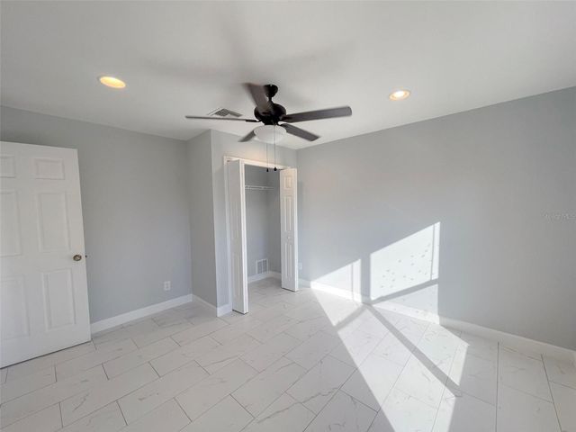 2116 NE 17TH AVENUE, Cape Coral, FL 33909