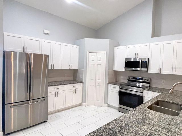 2116 NE 17TH AVENUE, Cape Coral, FL 33909