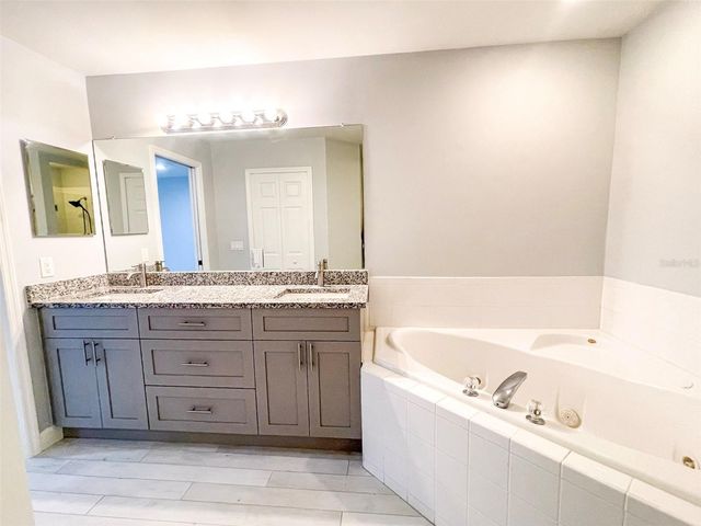 2116 NE 17TH AVENUE, Cape Coral, FL 33909