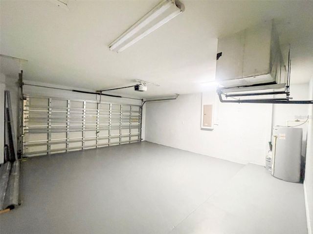 2116 NE 17TH AVENUE, Cape Coral, FL 33909