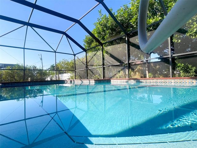 2116 NE 17TH AVENUE, Cape Coral, FL 33909