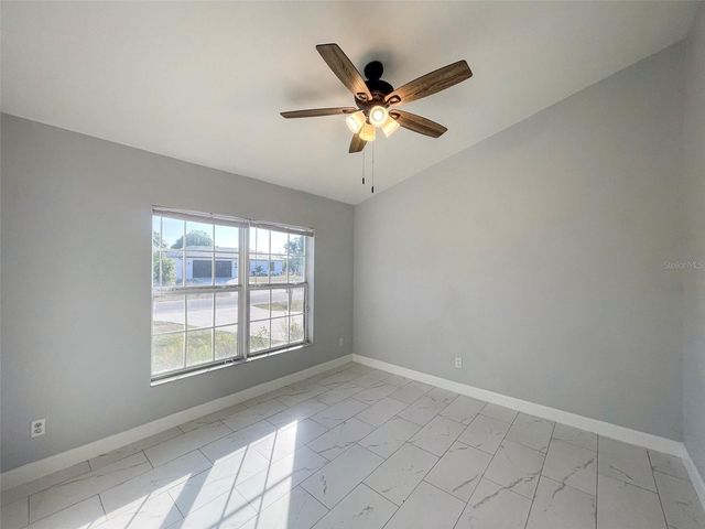 2116 NE 17TH AVENUE, Cape Coral, FL 33909