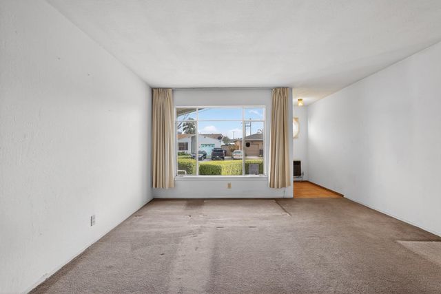 2113 Yorkshire Rd, Sacramento, CA 95815