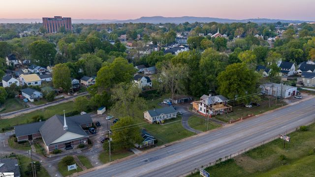 920 Anderson Road, Greenville, SC 29601