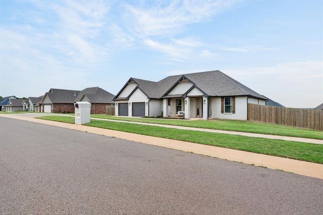 637 Megan Lane, Blanchard, OK 73010
