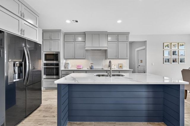 637 Megan Lane, Blanchard, OK 73010