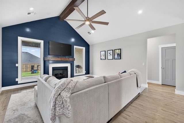 637 Megan Lane, Blanchard, OK 73010