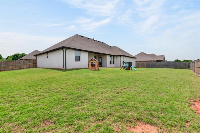 637 Megan Lane, Blanchard, OK 73010