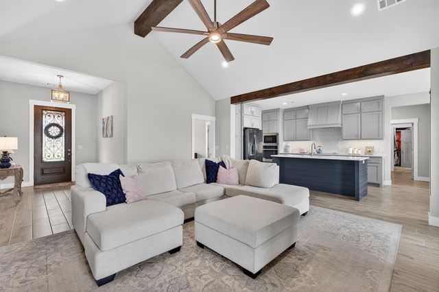 637 Megan Lane, Blanchard, OK 73010