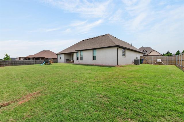 637 Megan Lane, Blanchard, OK 73010
