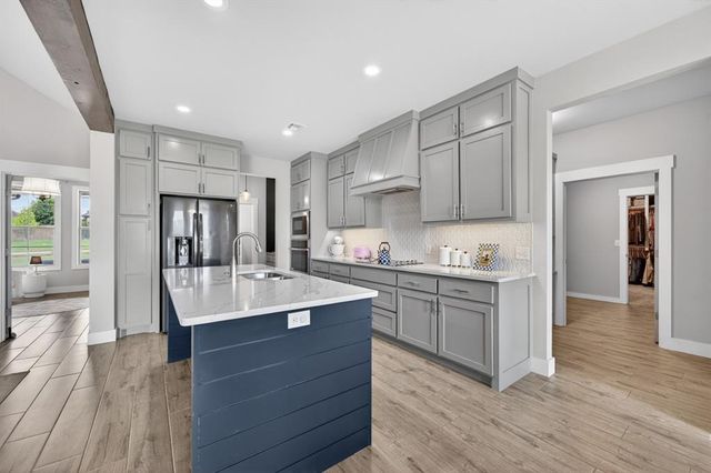 637 Megan Lane, Blanchard, OK 73010