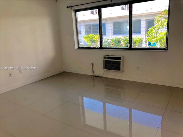 2250 Bay Dr 8, Miami Beach, FL 33141