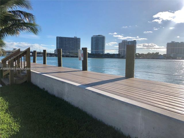 2250 Bay Dr 8, Miami Beach, FL 33141
