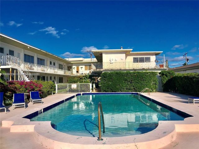 2250 Bay Dr 8, Miami Beach, FL 33141