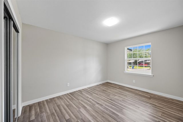 1927 Riverway Drive, Dallas, TX 75217