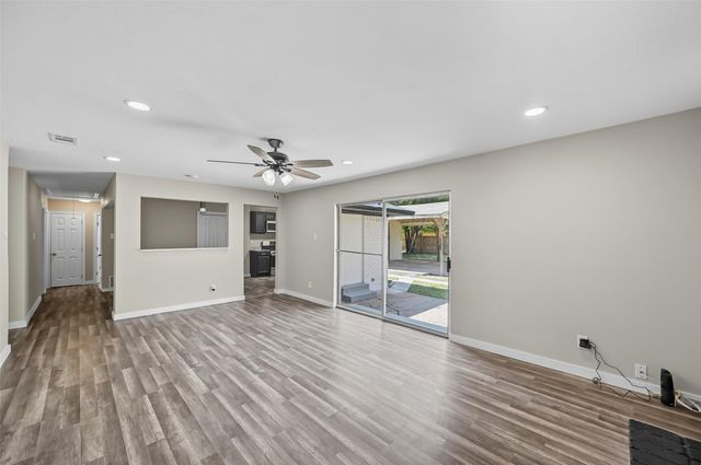 1927 Riverway Drive, Dallas, TX 75217