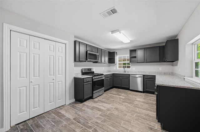 1927 Riverway Drive, Dallas, TX 75217