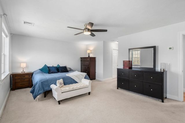 5 Glebe St, Rehoboth, MA 02769