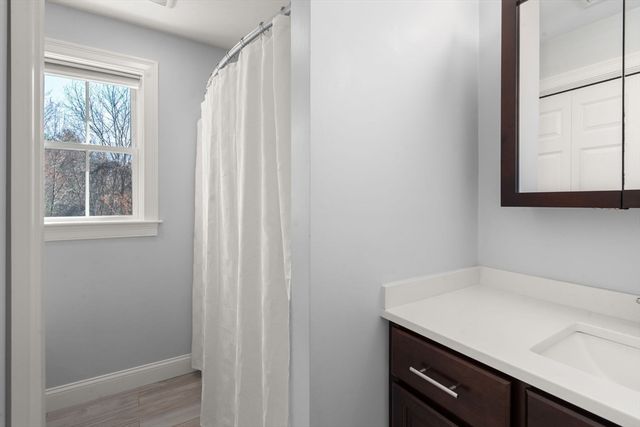 5 Glebe St, Rehoboth, MA 02769