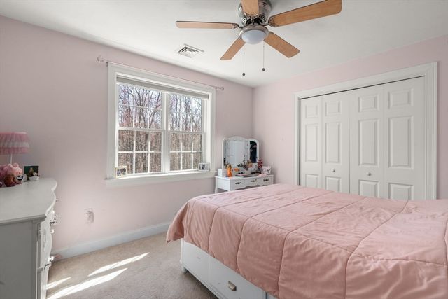 5 Glebe St, Rehoboth, MA 02769