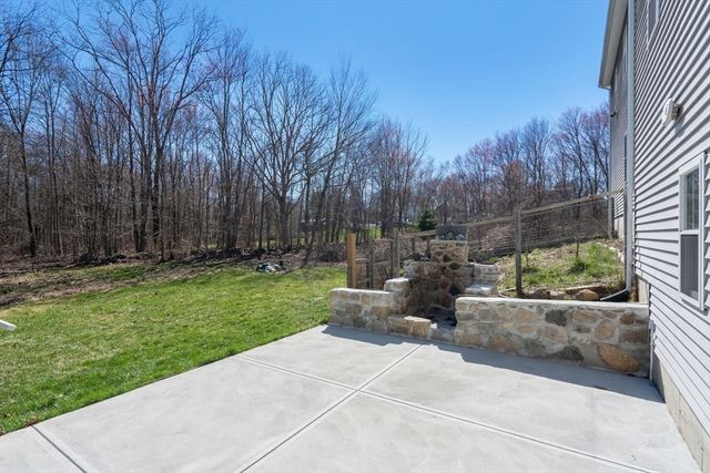 5 Glebe St, Rehoboth, MA 02769