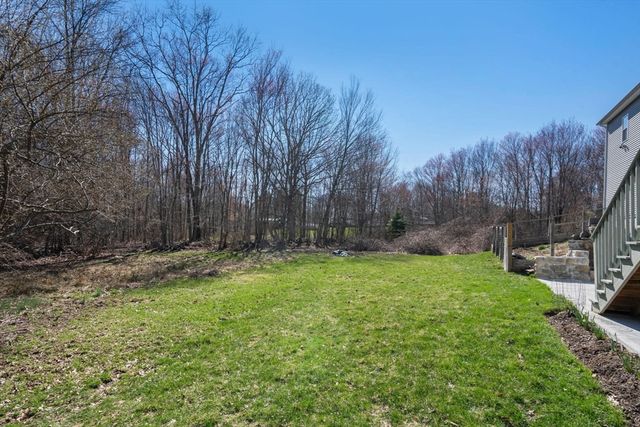 5 Glebe St, Rehoboth, MA 02769