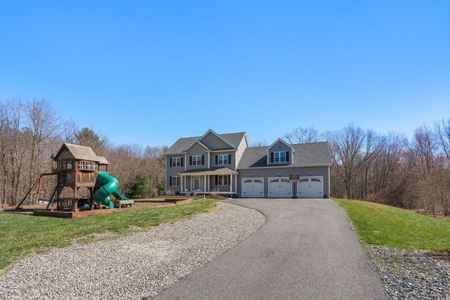 5 Glebe St, Rehoboth, MA 02769