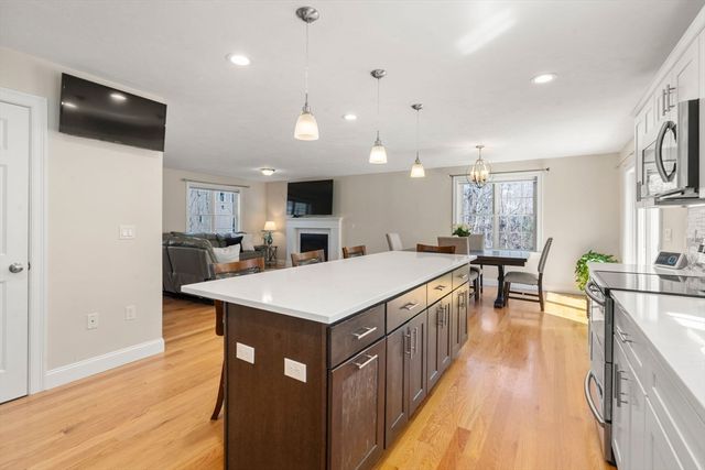 5 Glebe St, Rehoboth, MA 02769