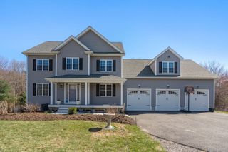 5 Glebe St, Rehoboth, MA 02769