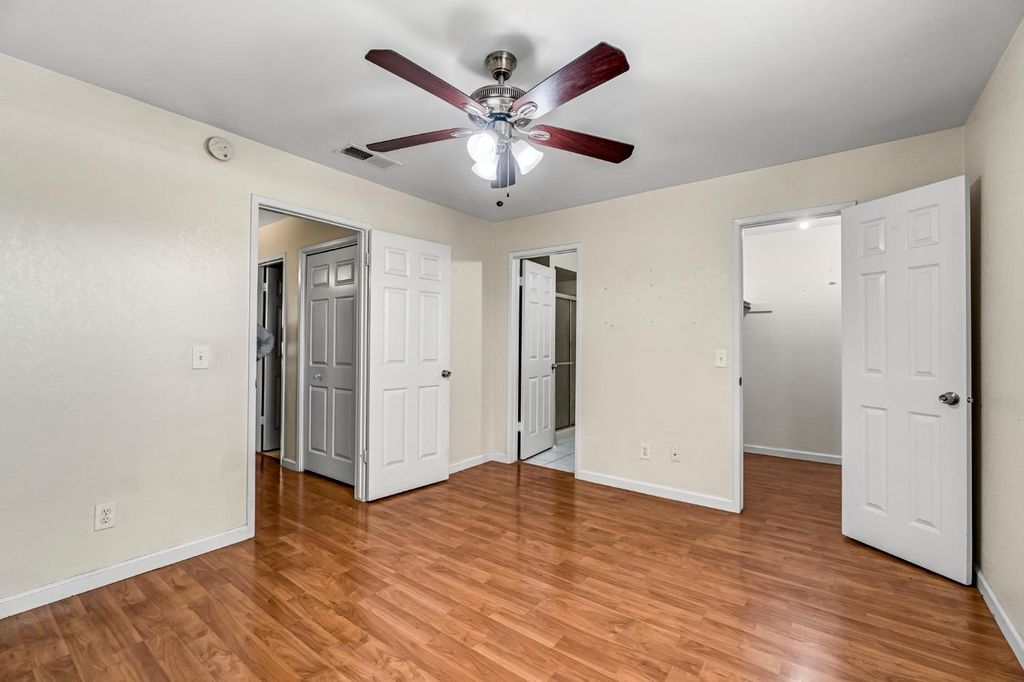 Image 23 of property listing at 5965 E Shields Avenue # 180, Fresno, CA 93727