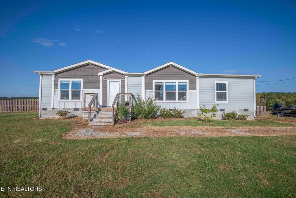 777 Johnson Church Rd, Philadelphia, TN 37846