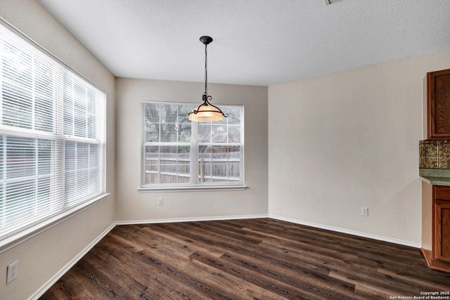 827 Clover Creek, San Antonio, TX 78245